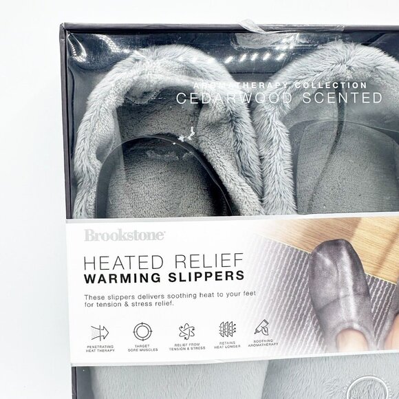 Brookstone Heated Relief Warming Slipper Cedarwood Scented Aromatherapy NIB OSFM - Picture 2 of 6